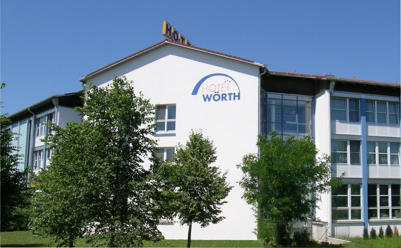 Hotel Woerth Wörth an der Isar Buitenkant foto